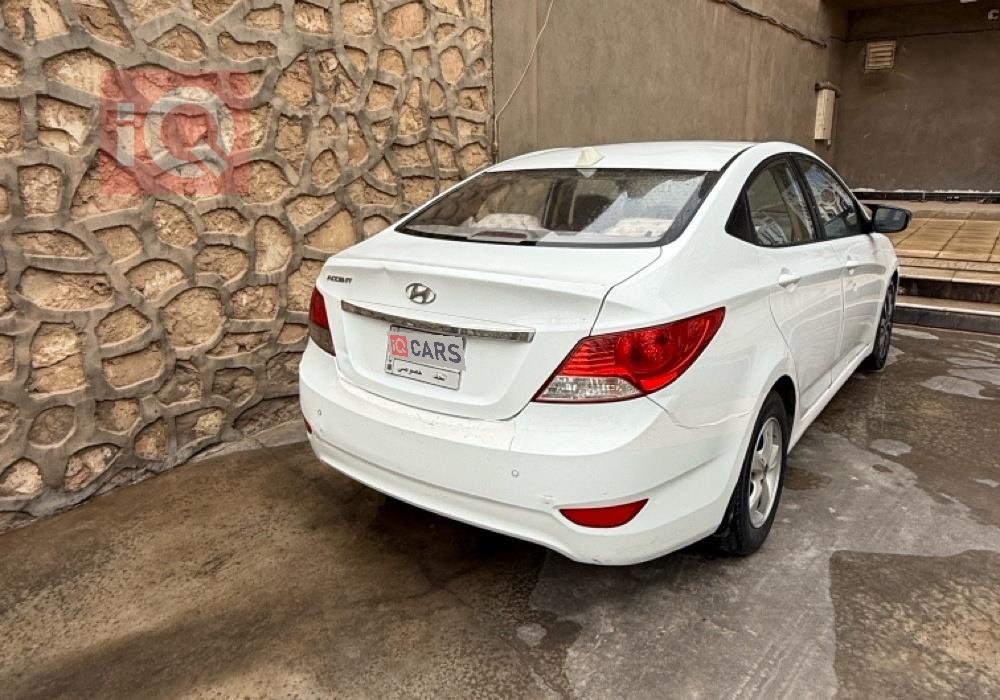 هیۆندای ئەکسنت